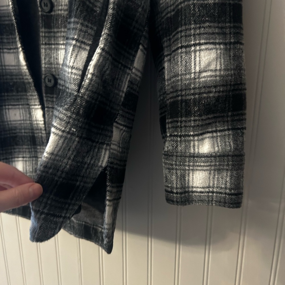 Thread & Supply XS Black and Ivory Plaid Shacket - Picture 5 of 6